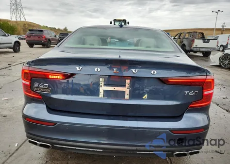 2020 Volvo S60 T6 Momentum z USA, uszkodzony, nr VIN 7JRA22TK4LG056818